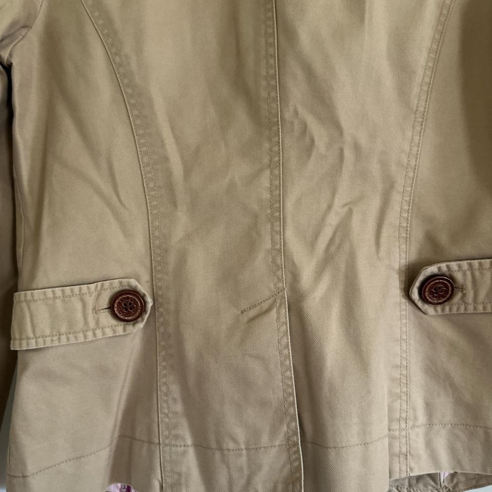 Tan jacket - Picture 4 of 4